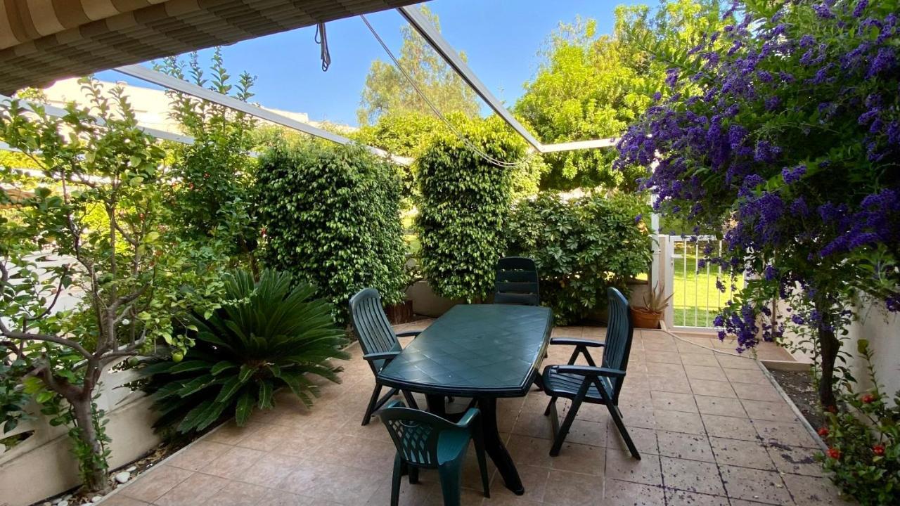 Bungalow Playa Apartment El Campello Luaran gambar