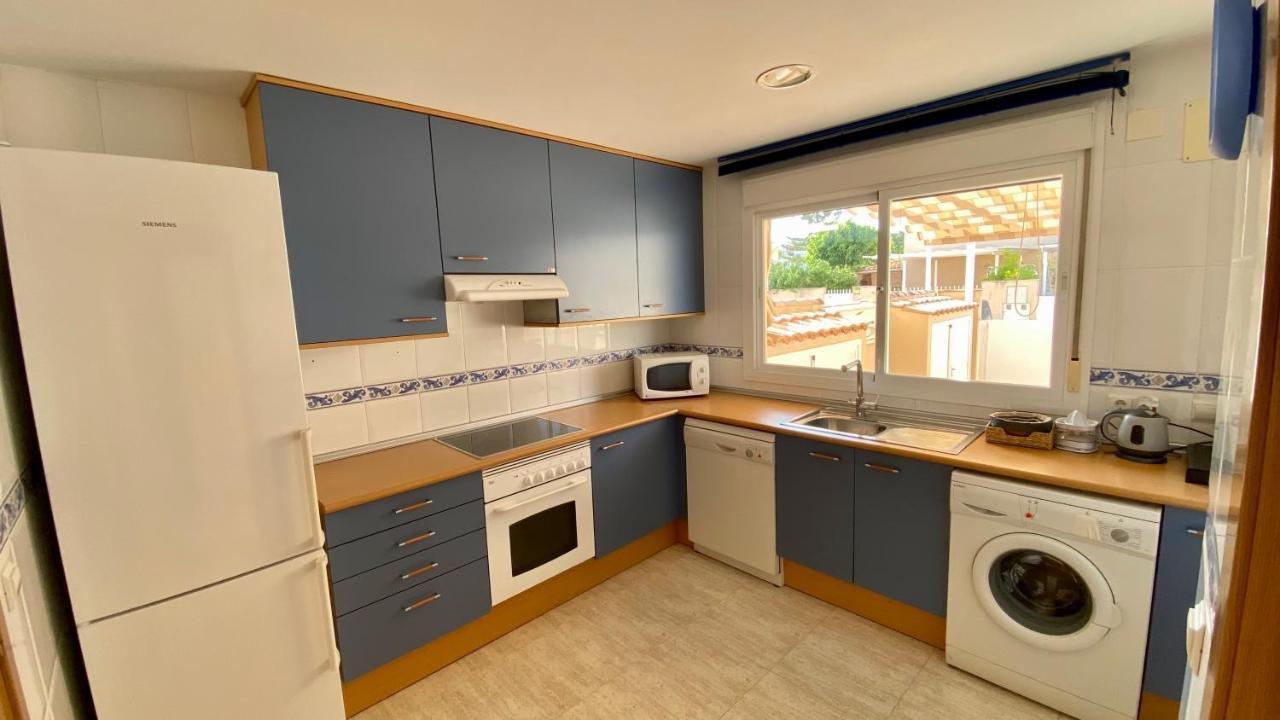 Bungalow Playa Apartment El Campello Luaran gambar