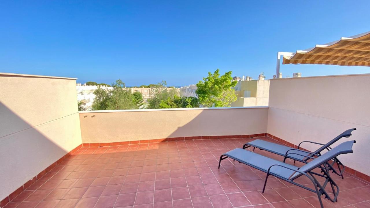 Bungalow Playa Apartment El Campello Luaran gambar